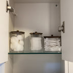 3 rangements pour coton dans une armoire de salle de bain