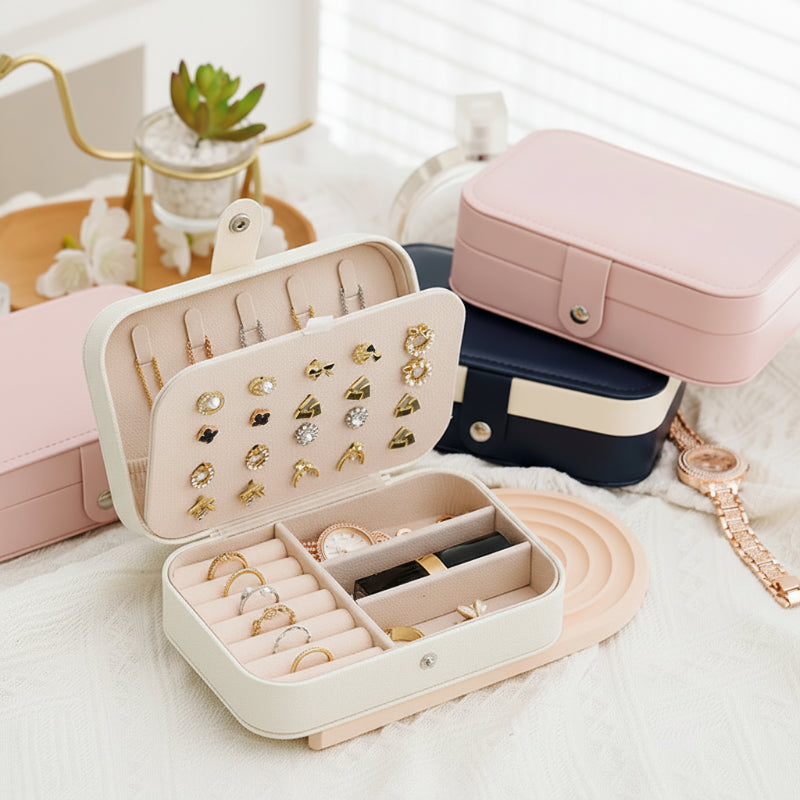 boîte à bijoux portable classe dans une table de salon