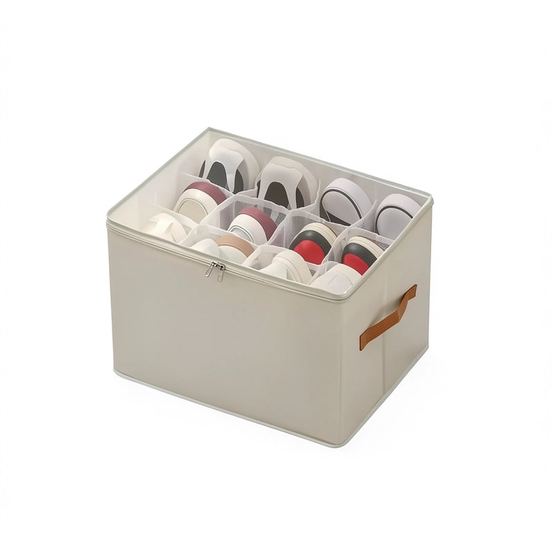 boîte de rangement pour chaussures de dressing de couleur beige sur fond blanc