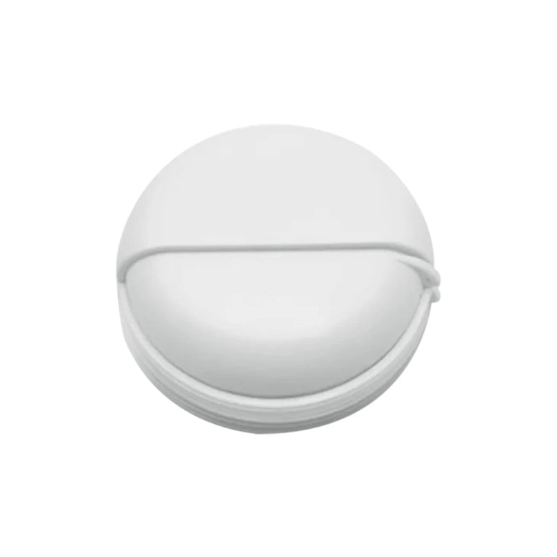 boîte de rangement pour écouteurs de couleur blanc sur fond blanc
