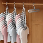 ceintres pliable installés dans le dressing