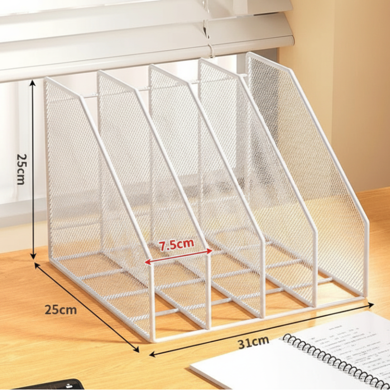 dimension range document blanc 1 en maille métallique sur un bureau