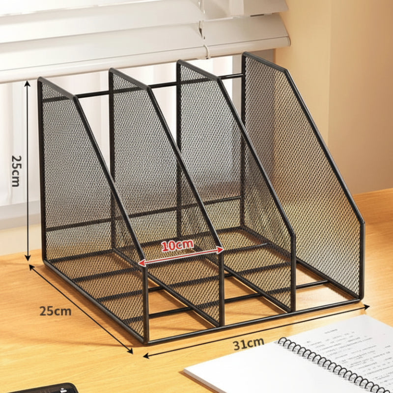 dimension range document noir en maille métallique sur un bureau