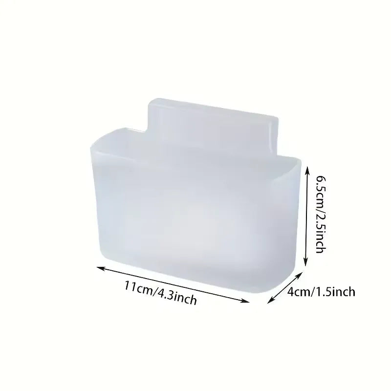 dimensions de l'organisateur suspendu pour porte de frigo vide sur fond blanc