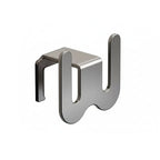 organisateur mural de chaussons vide sur fond blanc