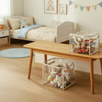 panier de rangement jouets bébé dans une chambre d'enfant