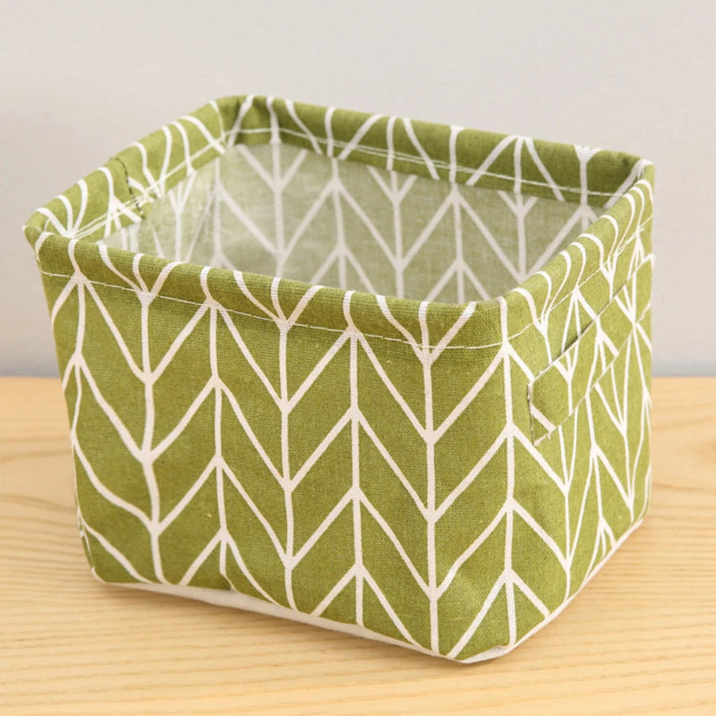 petit panier de rangement adapté pour salle de bain de couleur vert