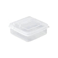 petite boîte organisateur pour bijoux vide sur fond blanc