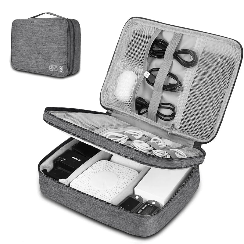 pochette de rangement câble étanche de couleur grise avec 2 niveaux