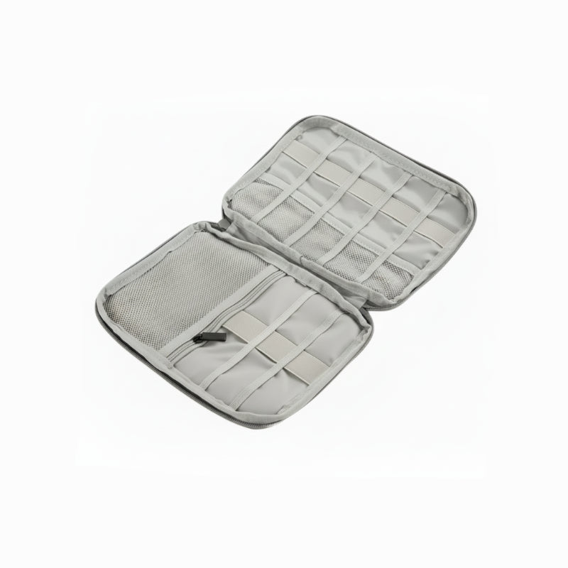 pochette de rangement pour montres connectées vide sur fond blanc