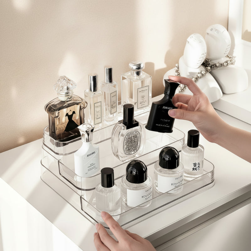 présentoir parfum transparent dans une chambre