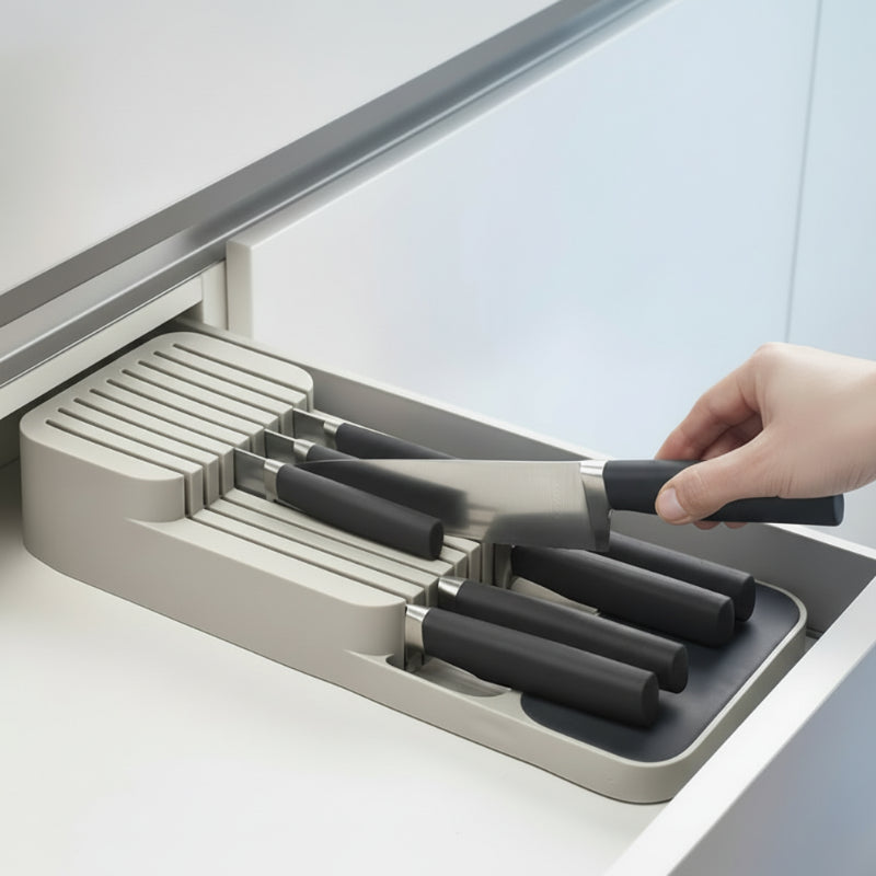 rangement pour couteaux dans un tiroir de cuisine