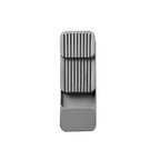 rangement pour couteaux du tiroir sur fond blanc