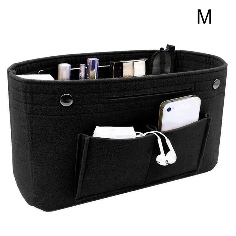 le rangement sac à main de couleur noir et de taille M