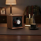 remontoir pour montres automatiques sur un bureau