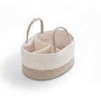 sac à langer pour voyage vide sur fond blanc