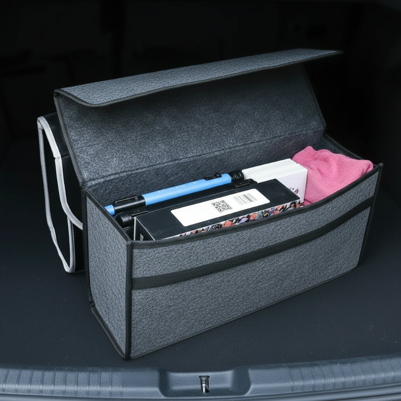 le sac coffre voiture se trouve dans un coffre