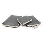 sacs compressions pour valise sur fond blanc